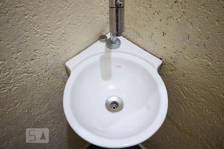 Detalhe do banheiro suíte de casa para alugar com 1 quarto, 20m² em Vila Gomes, São Paulo