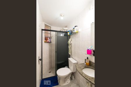 Banheiro de apartamento à venda com 2 quartos, 65m² em Santa Terezinha, Belo Horizonte