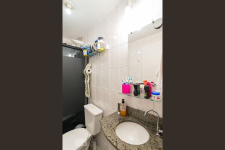 Banheiro de apartamento à venda com 2 quartos, 65m² em Santa Terezinha, Belo Horizonte