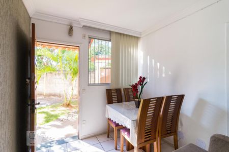 Sala de apartamento à venda com 2 quartos, 65m² em Santa Terezinha, Belo Horizonte