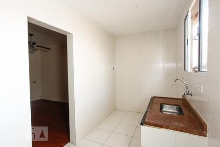 Cozinha de apartamento para alugar com 1 quarto, 60m² em Vila Galvão, Guarulhos