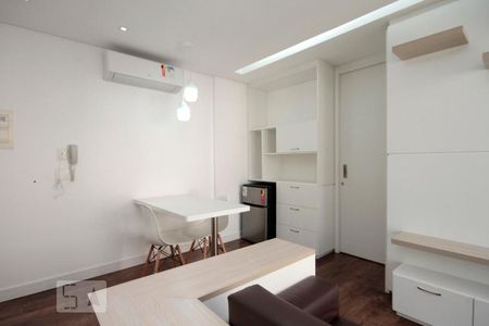 Sala de apartamento para alugar com 1 quarto, 35m² em Consolação, São Paulo