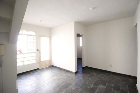 Sala de apartamento à venda com 3 quartos, 70m² em São João Batista (venda Nova), Belo Horizonte