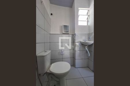 Banheiro  de kitnet/studio para alugar com 1 quarto, 25m² em Icaraí, Niterói