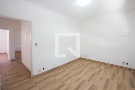 Casa para alugar com 270m², 4 quartos e 4 vagas Casa para alugar com 270m², 4 quartos e 4 vagasQuarto 4