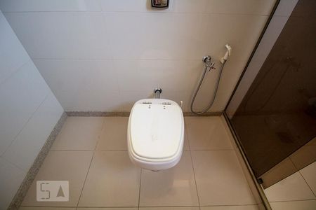 Banheiro de apartamento para alugar com 3 quartos, 138m² em Grajaú, Belo Horizonte