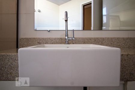 Banheiro de apartamento para alugar com 3 quartos, 138m² em Grajaú, Belo Horizonte