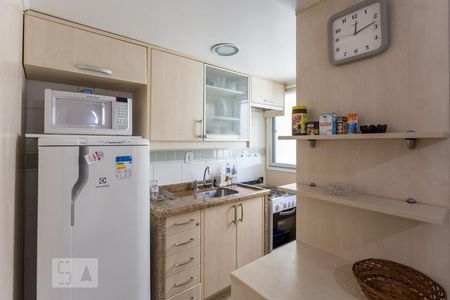 Cozinha de apartamento para alugar com 1 quarto, 35m² em Centro Histórico, Porto Alegre