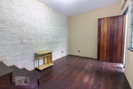 Sala de casa para alugar com 2 quartos, 110m² em Vila Pirajussara, São Paulo