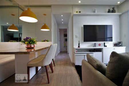 Sala de apartamento para alugar com 2 quartos, 56m² em Vila Andrade, São Paulo