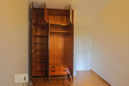 Quarto 1 Armário de apartamento para alugar com 3 quartos, 97m² em Vila Mariana, São Paulo