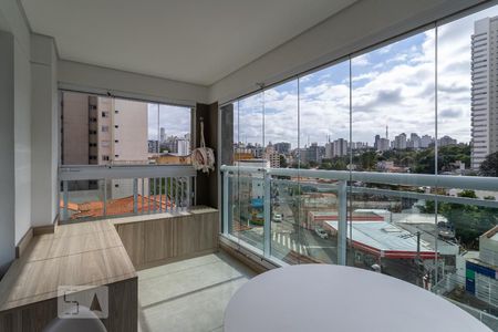 Varanda de kitnet/studio para alugar com 1 quarto, 32m² em Pinheiros, São Paulo