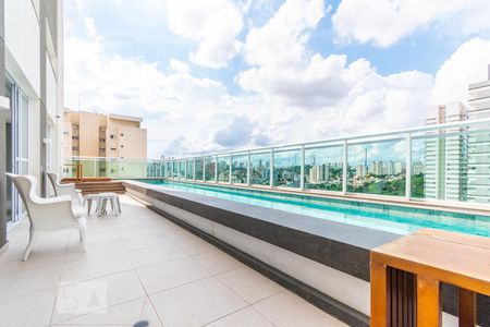 Piscina de kitnet/studio à venda com 1 quarto, 32m² em Pinheiros, São Paulo