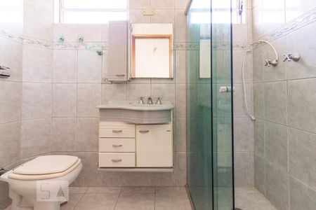 Banheiro de casa de condomínio à venda com 3 quartos, 220m² em Conjunto Residencial Santa Terezinha, São Paulo