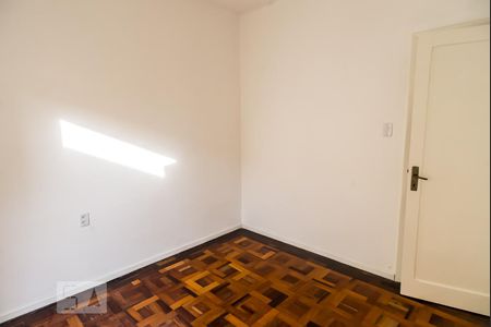 Quarto 2 de apartamento para alugar com 2 quartos, 100m² em Floresta, Porto Alegre