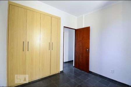 Quarto 2 de apartamento para alugar com 3 quartos, 69m² em Jardim Quarto Centenário, Campinas