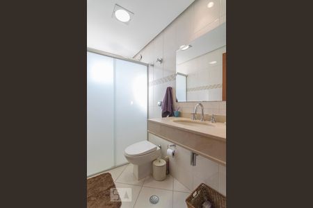 Banheiro de apartamento à venda com 2 quartos, 93m² em Vila Lusitânia, São Bernardo do Campo