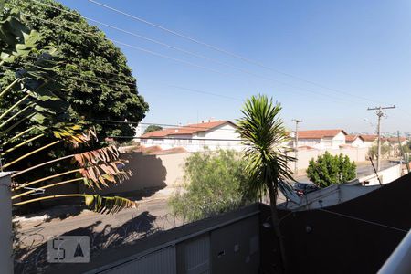 Vista de casa para alugar com 3 quartos, 109m² em Jardim América, Goiânia