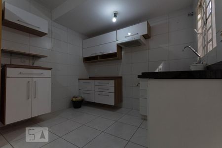 Cozinha de casa para alugar com 3 quartos, 109m² em Jardim América, Goiânia