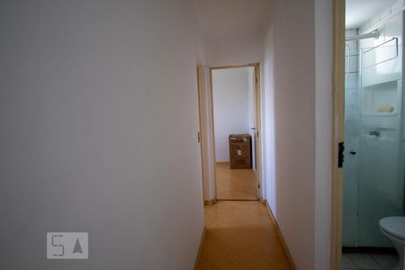 Corredor de apartamento à venda com 2 quartos, 60m² em Fazenda Morumbi, São Paulo