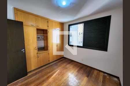 Apartamento à venda com 3 quartos, 110m² em Funcionários, Belo Horizonte