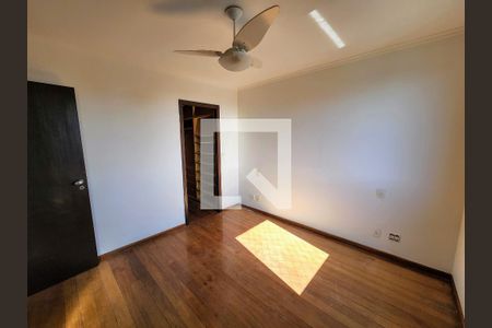 Apartamento à venda com 3 quartos, 110m² em Funcionários, Belo Horizonte