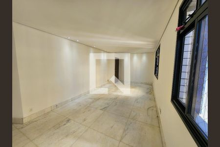 Apartamento à venda com 3 quartos, 110m² em Funcionários, Belo Horizonte