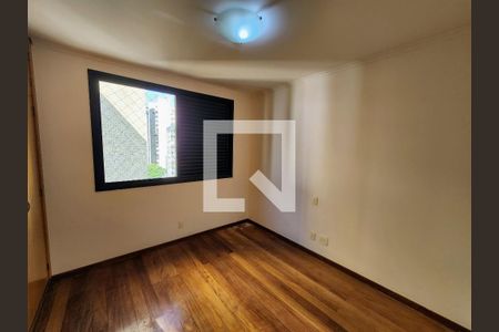 Apartamento à venda com 3 quartos, 110m² em Funcionários, Belo Horizonte