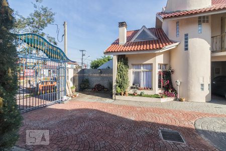 Vista da sala de casa de condomínio para alugar com 3 quartos, 113m² em Portão, Curitiba