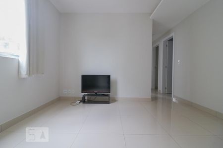 Sala de apartamento para alugar com 3 quartos, 75m² em Nova Esperança, Belo Horizonte