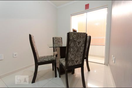 Sala de apartamento para alugar com 2 quartos, 70m² em Ingleses do Rio Vermelho, Florianópolis