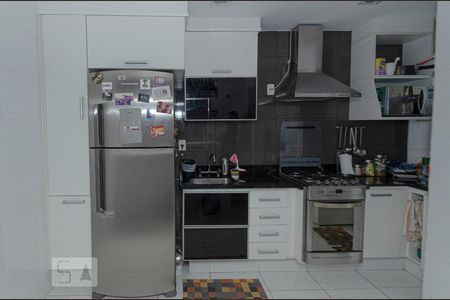 Cozinha de apartamento para alugar com 2 quartos, 110m² em Grajau, Rio de Janeiro