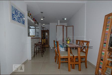 Apartamento para alugar com 2 quartos, 110m² em Grajau, Rio de Janeiro