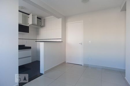 Sala de apartamento à venda com 2 quartos, 46m² em Loteamento Parque São Martinho, Campinas