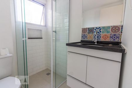 Banheiro  de apartamento à venda com 3 quartos, 80m² em Jardim Peri Peri, São Paulo