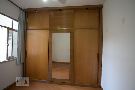 Armário quarto 1 de apartamento à venda com 2 quartos, 68m² em Tijuca, Rio de Janeiro