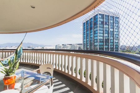 Varanda de apartamento à venda com 4 quartos, 146m² em Barra da Tijuca, Rio de Janeiro