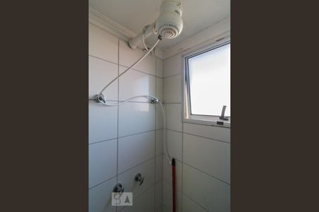 Chuveiro de apartamento à venda com 2 quartos, 57m² em Vila Galvão, Guarulhos