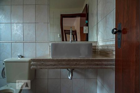 Banheiro da Suite de apartamento para alugar com 3 quartos, 85m² em Fernão Dias, Belo Horizonte