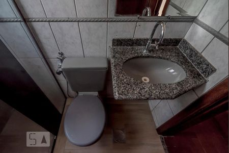 Banheiro de apartamento para alugar com 3 quartos, 85m² em Fernão Dias, Belo Horizonte