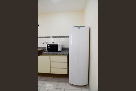 Cozinha de apartamento para alugar com 1 quarto, 50m² em Cambuí, Campinas