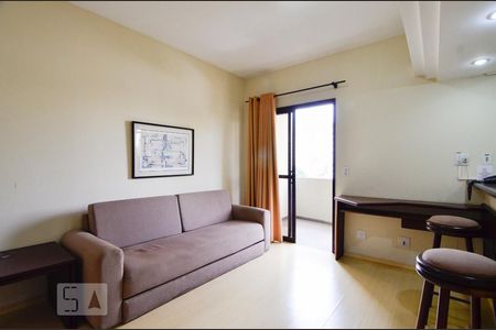 Sala de apartamento para alugar com 1 quarto, 50m² em Cambuí, Campinas