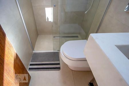 Banheiro de apartamento para alugar com 2 quartos, 150m² em Carlos Prates, Belo Horizonte