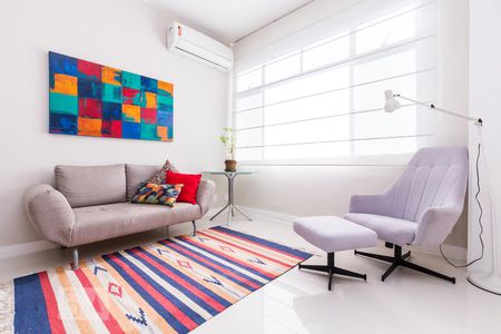 Sala de apartamento para alugar com 2 quartos, 75m² em Humaitá, Rio de Janeiro