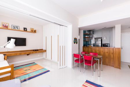 Sala de apartamento para alugar com 2 quartos, 75m² em Humaitá, Rio de Janeiro