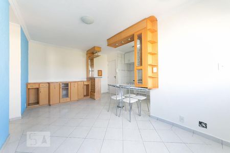 Sala de apartamento para alugar com 3 quartos, 80m² em Jardim Indianópolis, Campinas