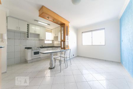 Sala de apartamento para alugar com 3 quartos, 80m² em Jardim Indianópolis, Campinas