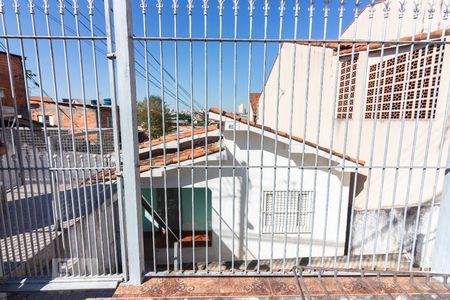 Fachada  de casa para alugar com 2 quartos, 90m² em Vila Yolanda, Osasco