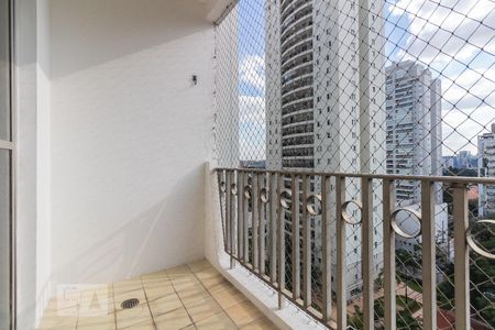 Sacada de apartamento para alugar com 3 quartos, 73m² em Santo Amaro, São Paulo