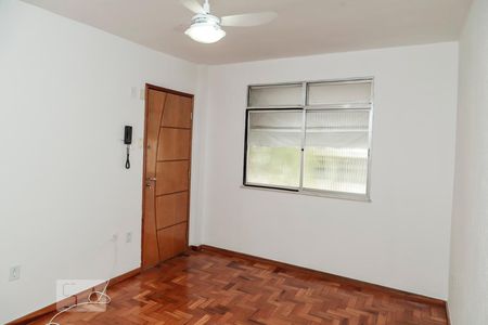 Sala de apartamento à venda com 2 quartos, 55m² em Inhaúma, Rio de Janeiro